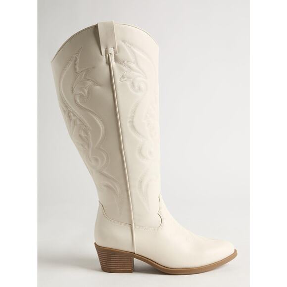 Torrid 13WW Wide Calf Wide Width Off White Western Faux Leather Knee Boots New - Picture 3 of 5